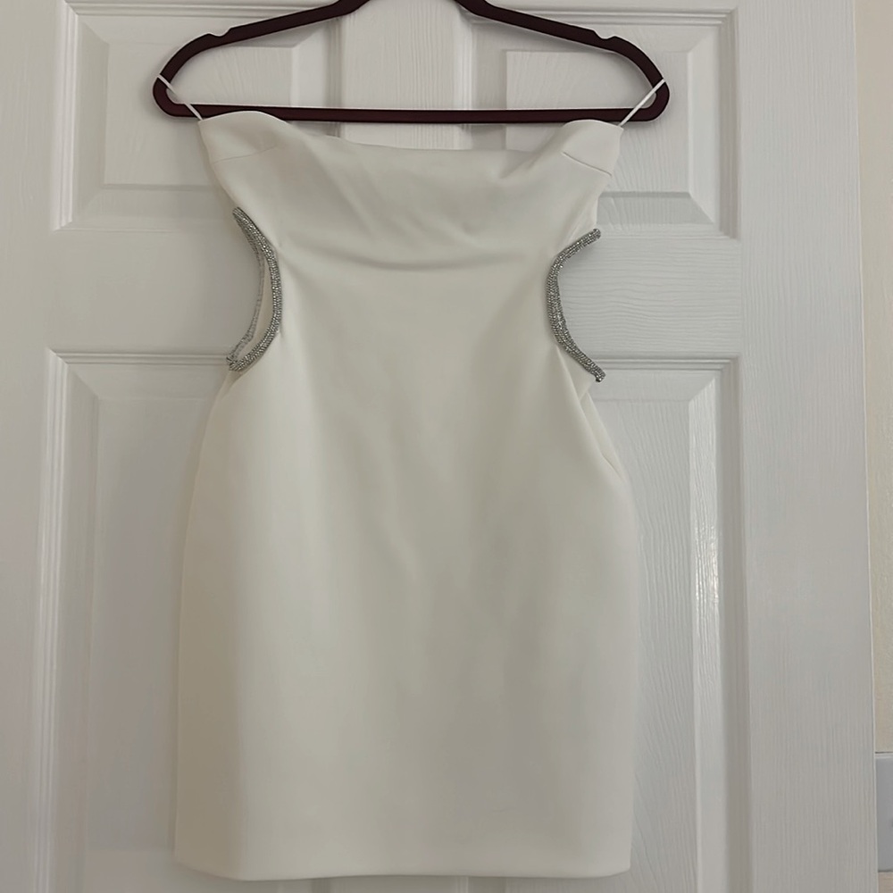 White strapless cutout ringtone mini dress